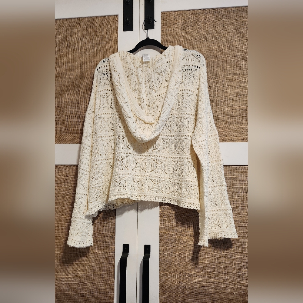 Time and Tru Cream Crochet Sweater